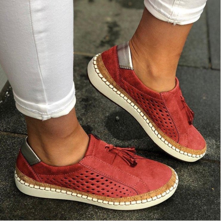 AD | Slip-on-sneakers med tofsdetalj
