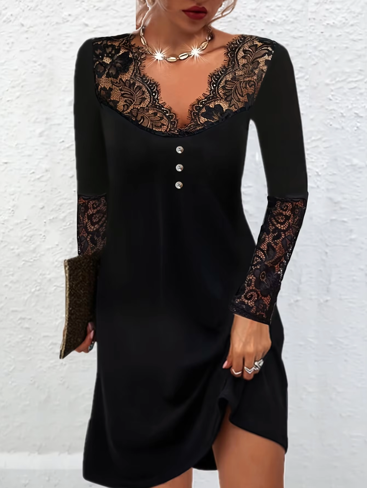AD | Elegant spetsklänning