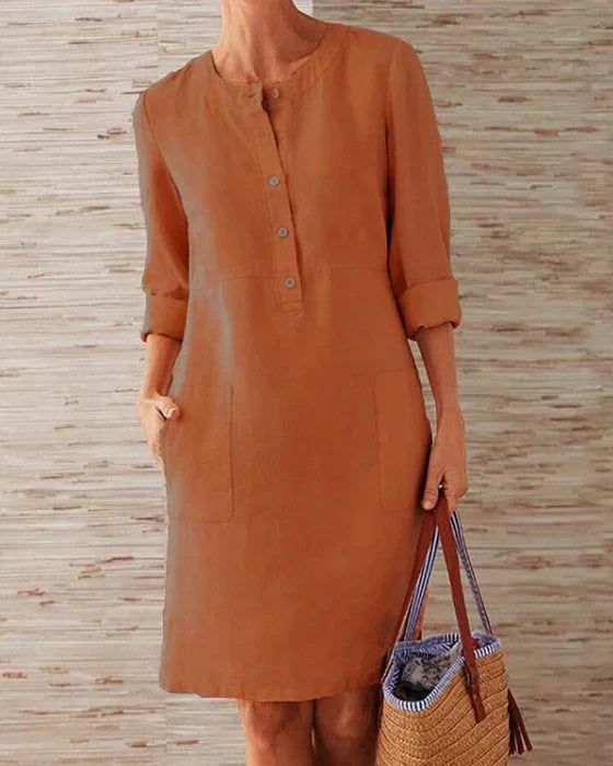 AD | Elegant enfärgad klänning