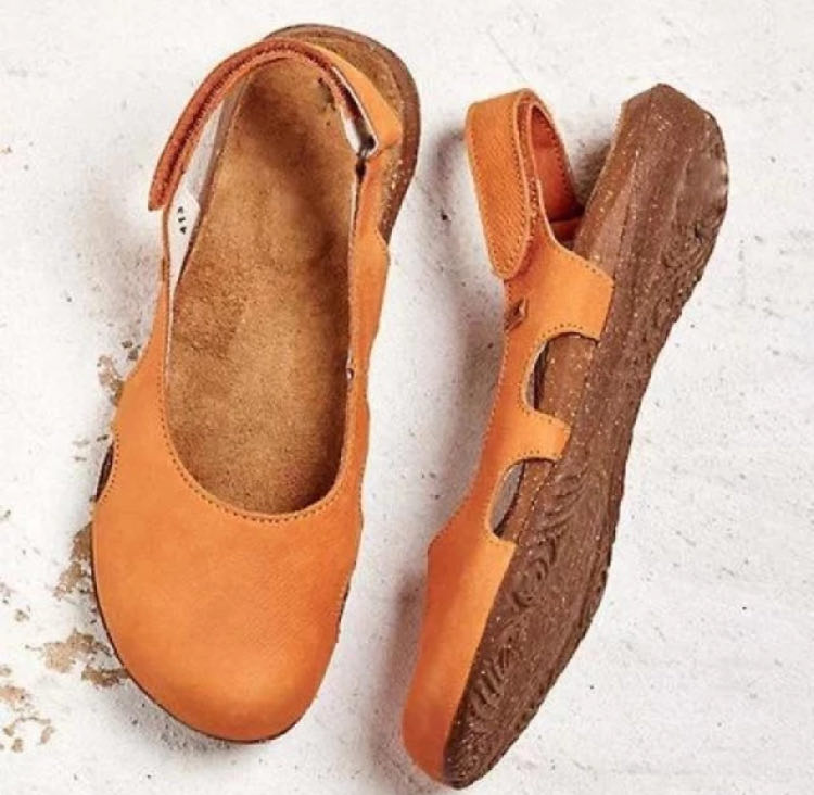 AD | Sandaler med remmar med sling-back