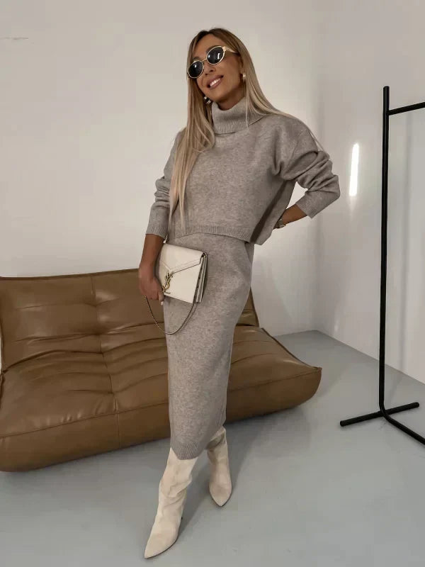 AD | Klänning med matchande turtleneck-jumper