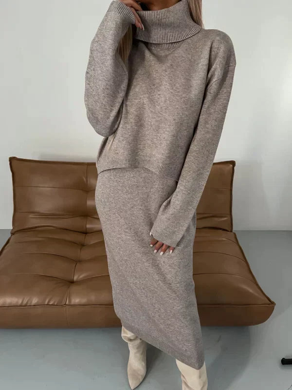 AD | Klänning med matchande turtleneck-jumper