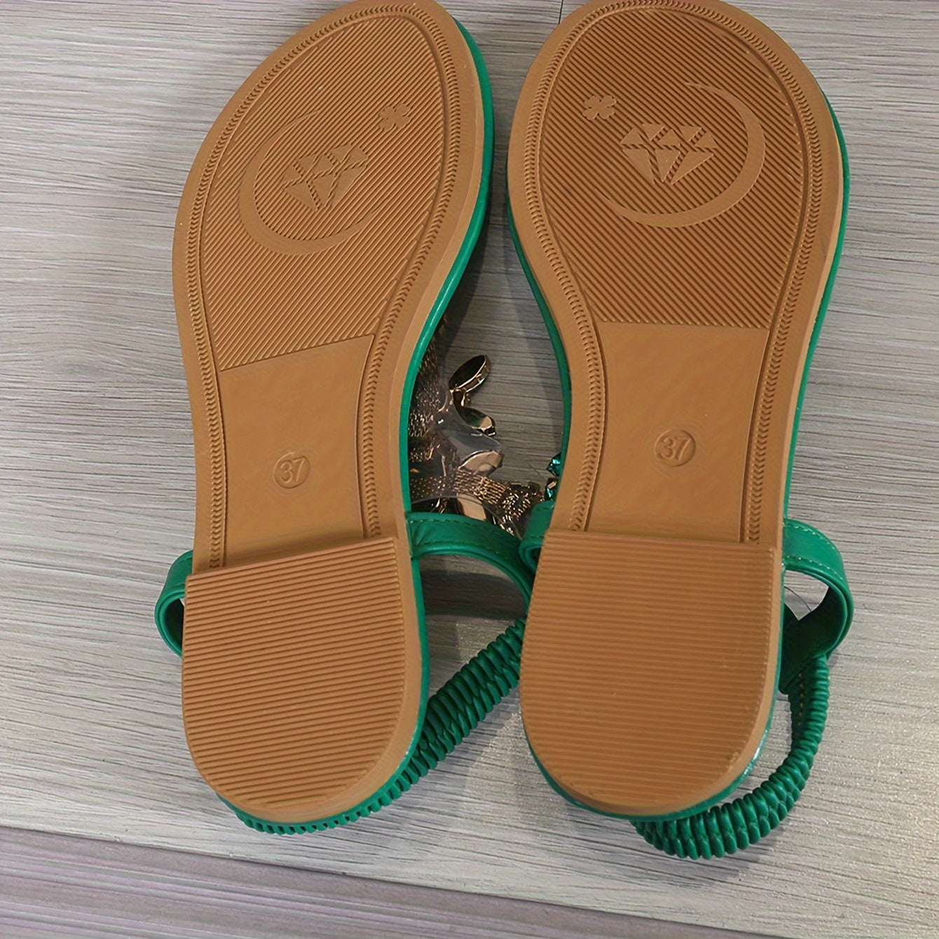 AD | Avslappnade och bekväma sandaler