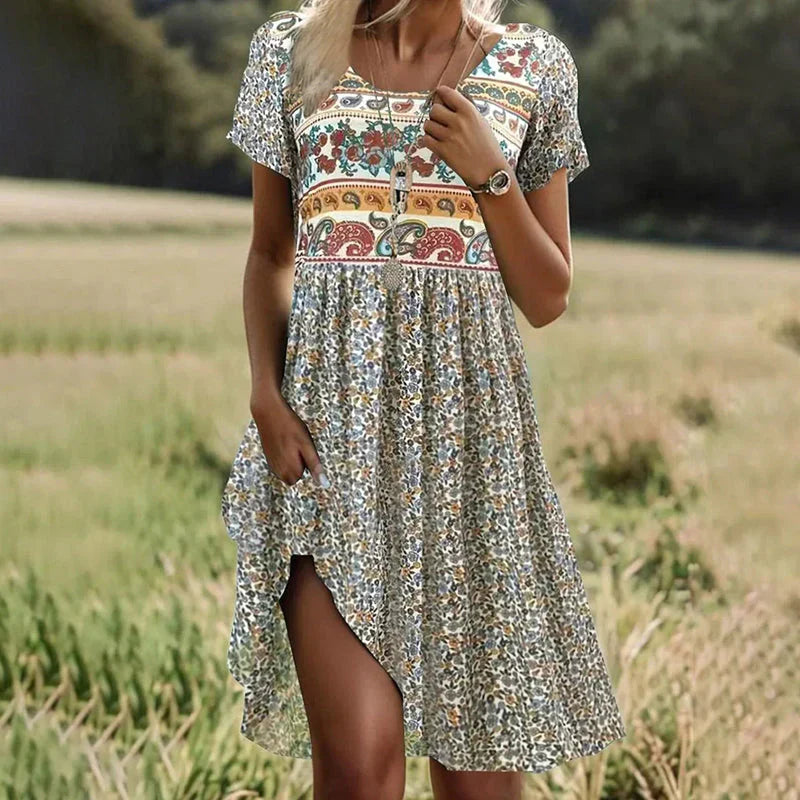 AD | Vintageklänning med etniskt tryck