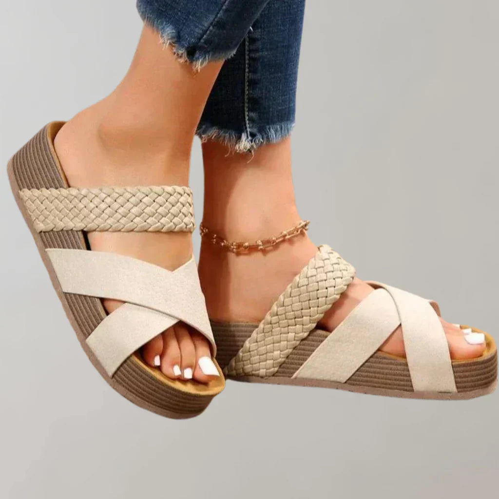 AD | Moderna och trendiga allmänna sandaler