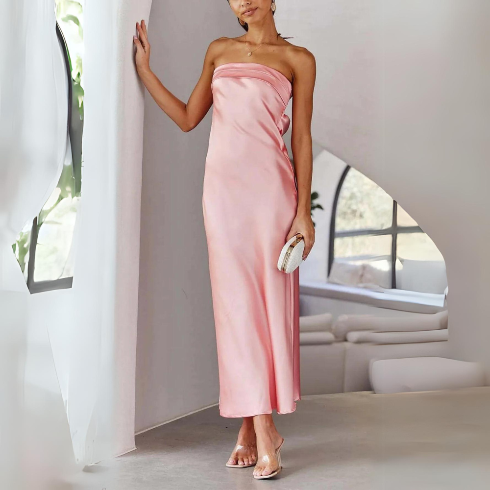AD | Elegant klänning i satin