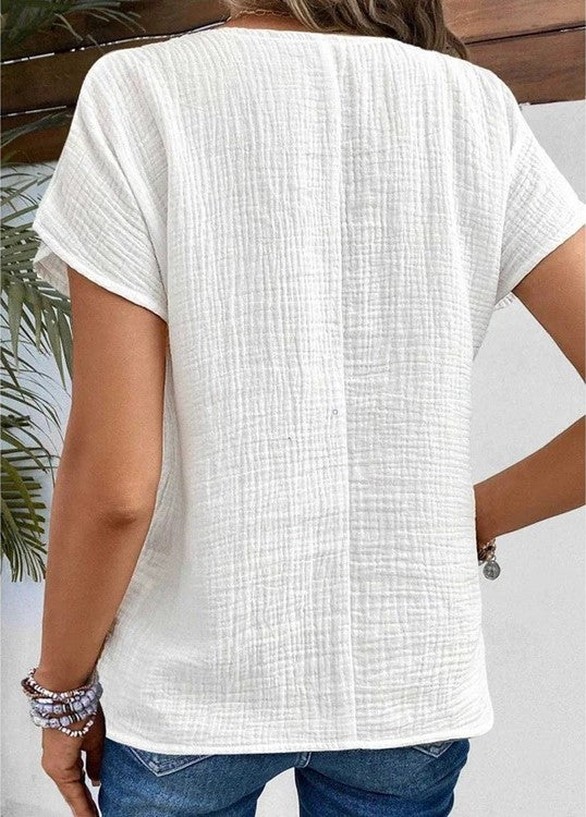 AD | Elegant & snygg blus med knappar och krage