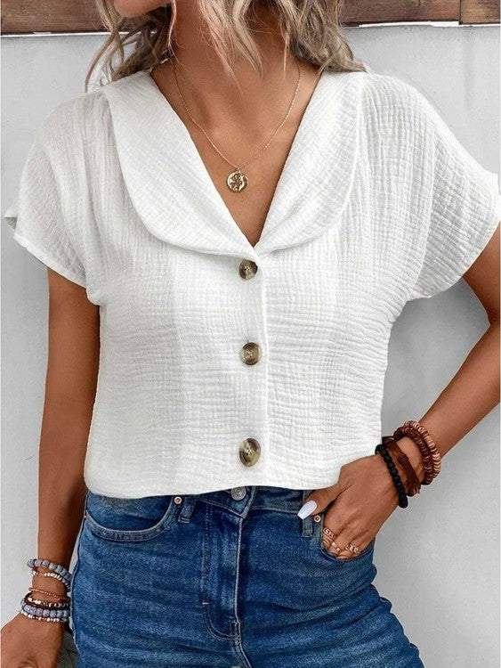 AD | Elegant & snygg blus med knappar och krage