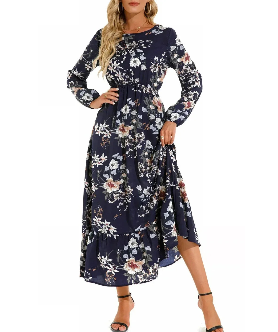 AD - Blommig klänning med elegant passform i midjan