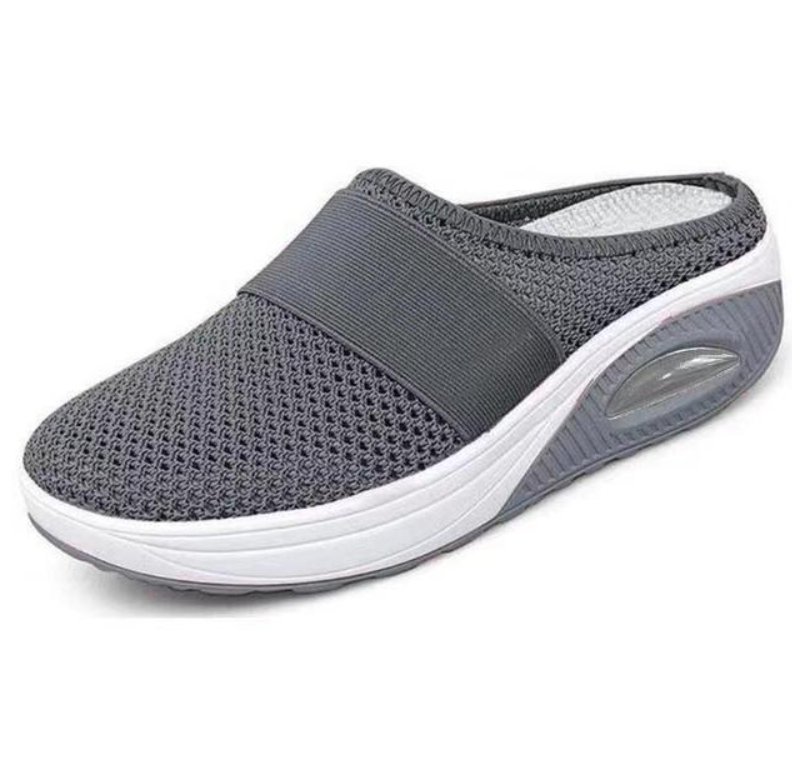 AD | : Klassiska feminina sandaler och retroskor