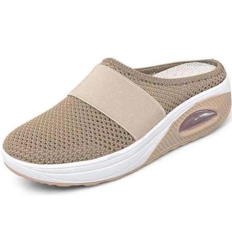 AD | : Klassiska feminina sandaler och retroskor