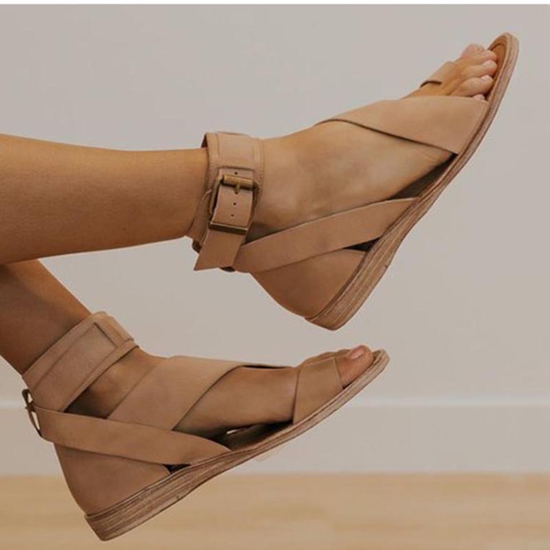 AD | Sandaler med korsband och fotledsring