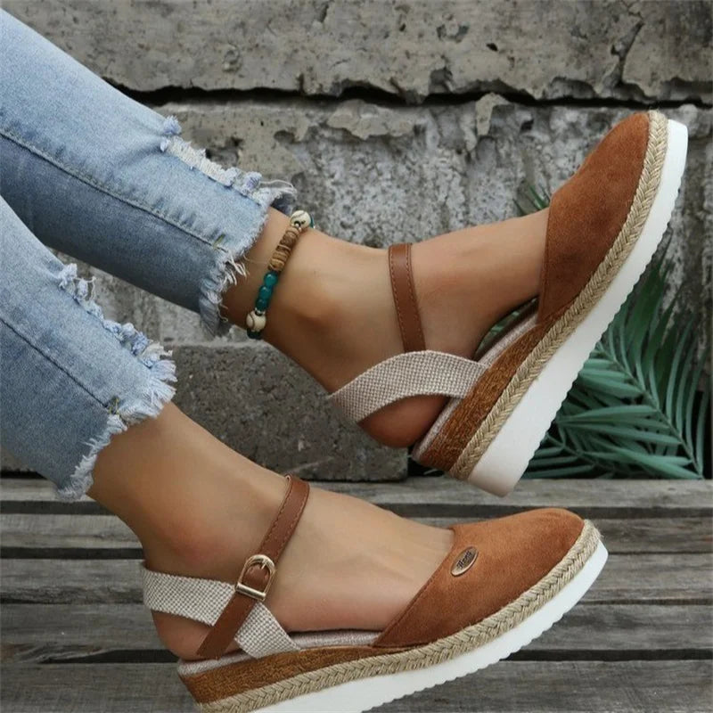 AD | Wedge-sandaler med stängd tådel