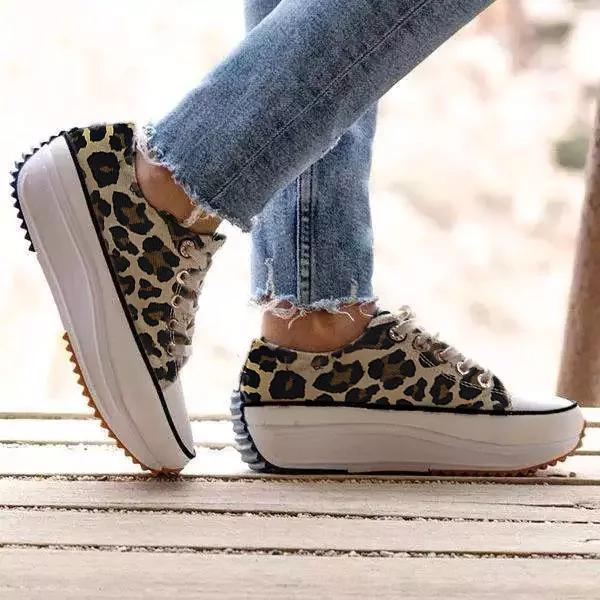 AD | Eleganta sneakers med plattform