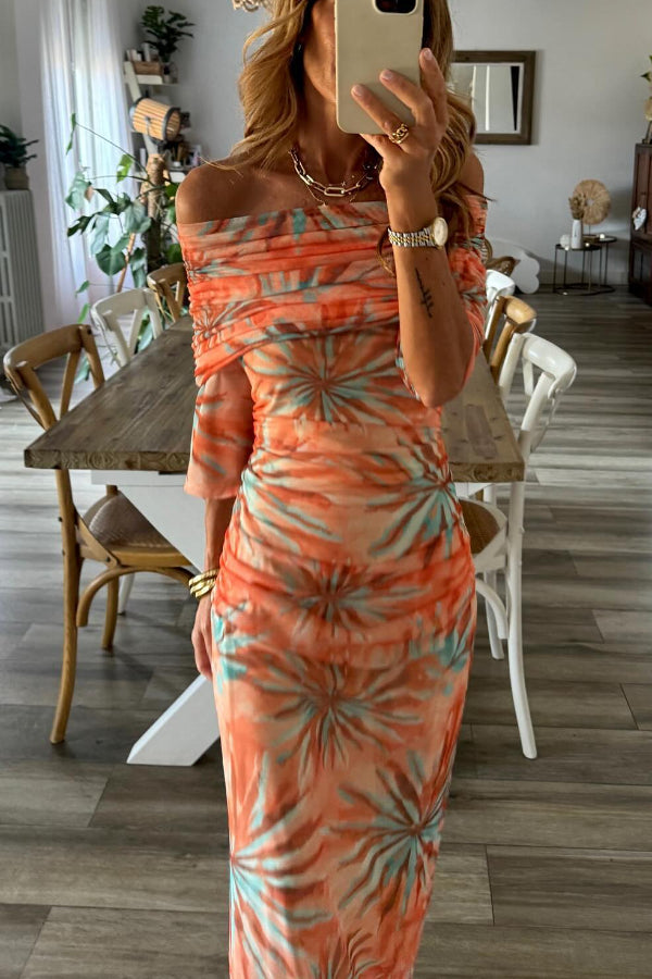 AD | Orange Klänning i tryckt tyll