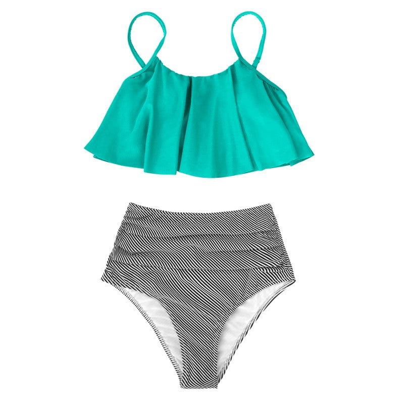 AD | Färgglad bikini med volanger