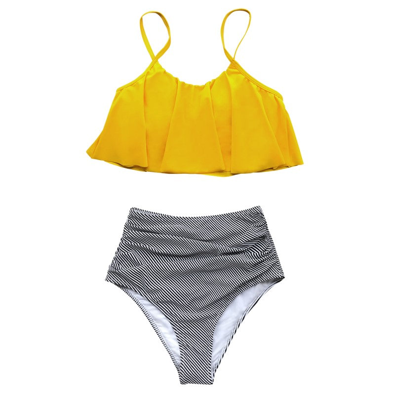 AD | Färgglad bikini med volanger