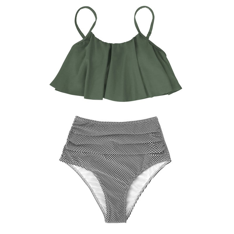 AD | Färgglad bikini med volanger