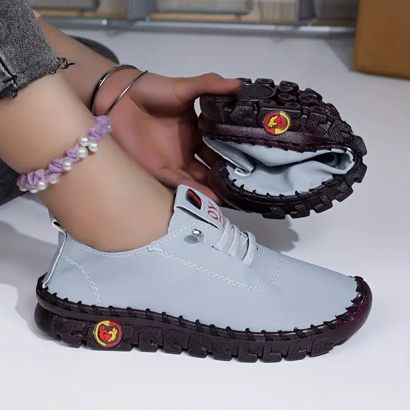 AD | ENFÄRGADE CASUAL SNEAKERS FÖR KVINNOR