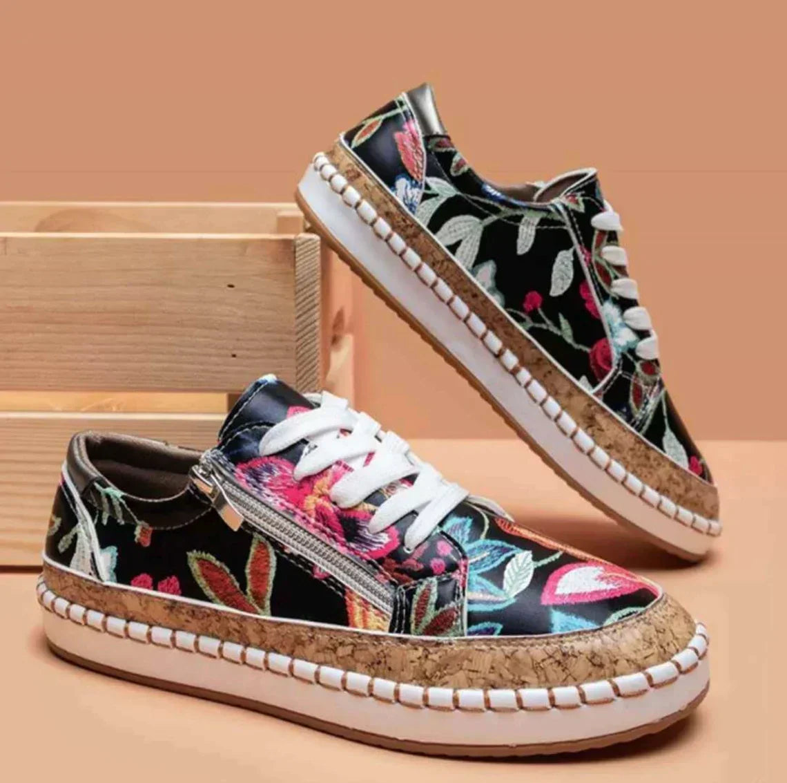 AD | Espadrillesneakers med blommigt tryck