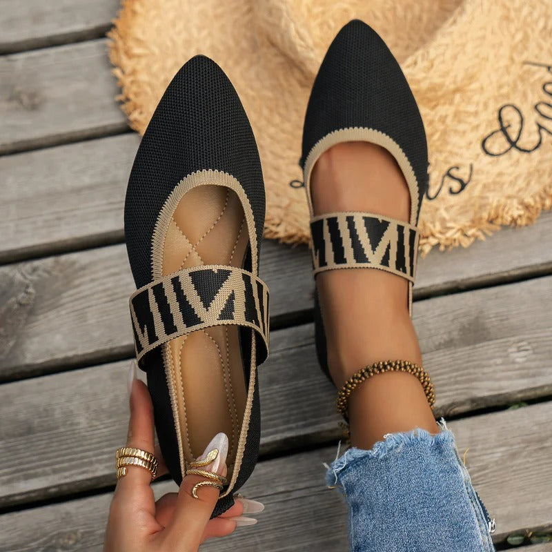 AD | Elegant avsmalnande flats med rutigt band