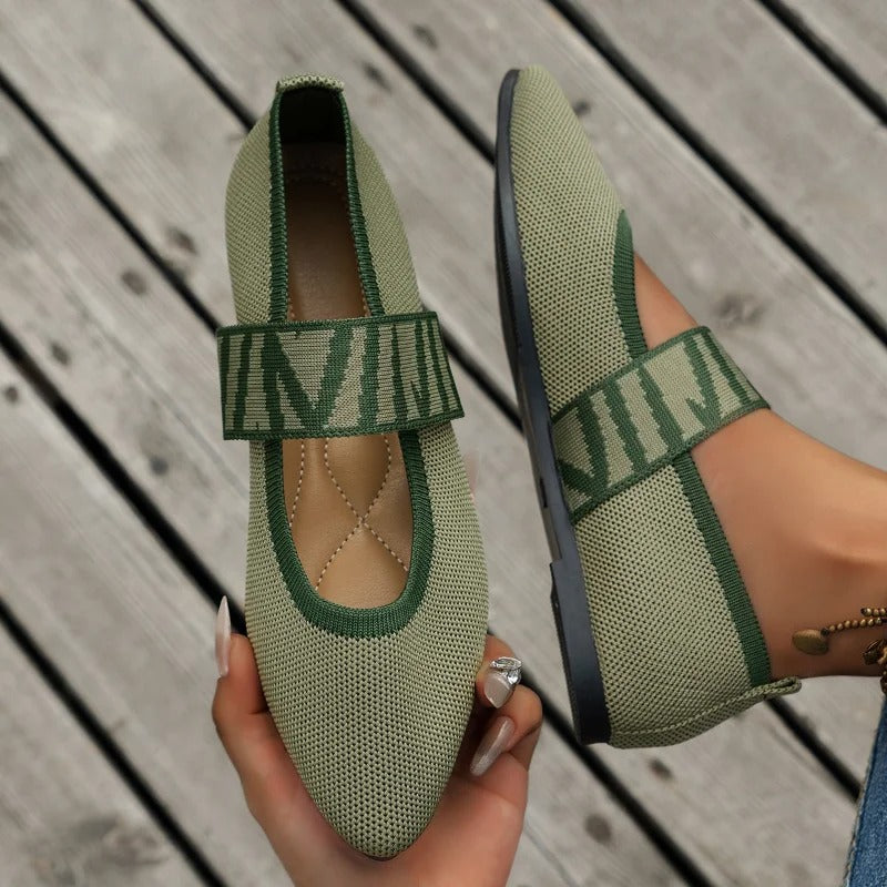 AD | Elegant avsmalnande flats med rutigt band