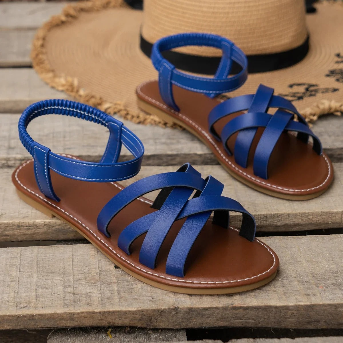 AD | Platta sandaler med halksäker gummisula och rem