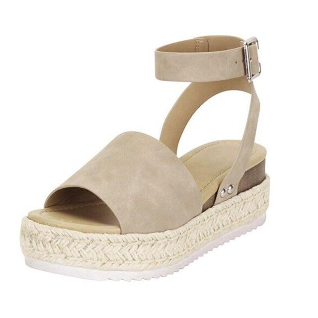 AD | Sandal med höga klackar