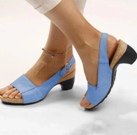 AD | Öppna sandaler med slingback och blockklack
