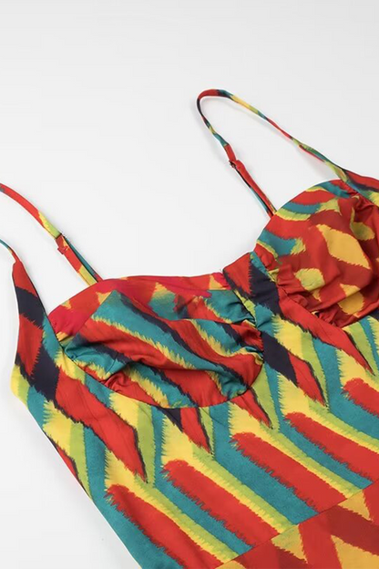 AD | Eleganta slingklänningar med kontrasterande randigt patchwork och V-ringning