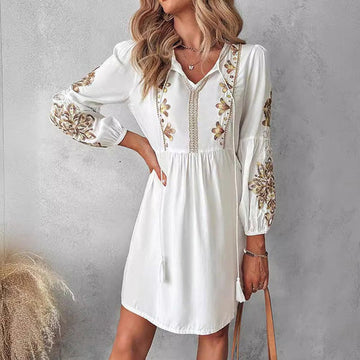 AD | Boho klänning med blommigt broderi för kvinnor