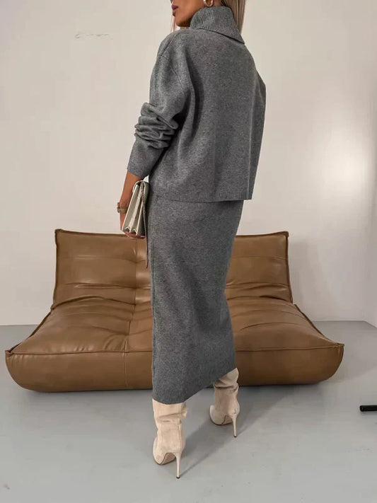 AD | Klänning med matchande turtleneck-jumper