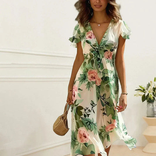 AD | Elegant klänning med blommigt mönster