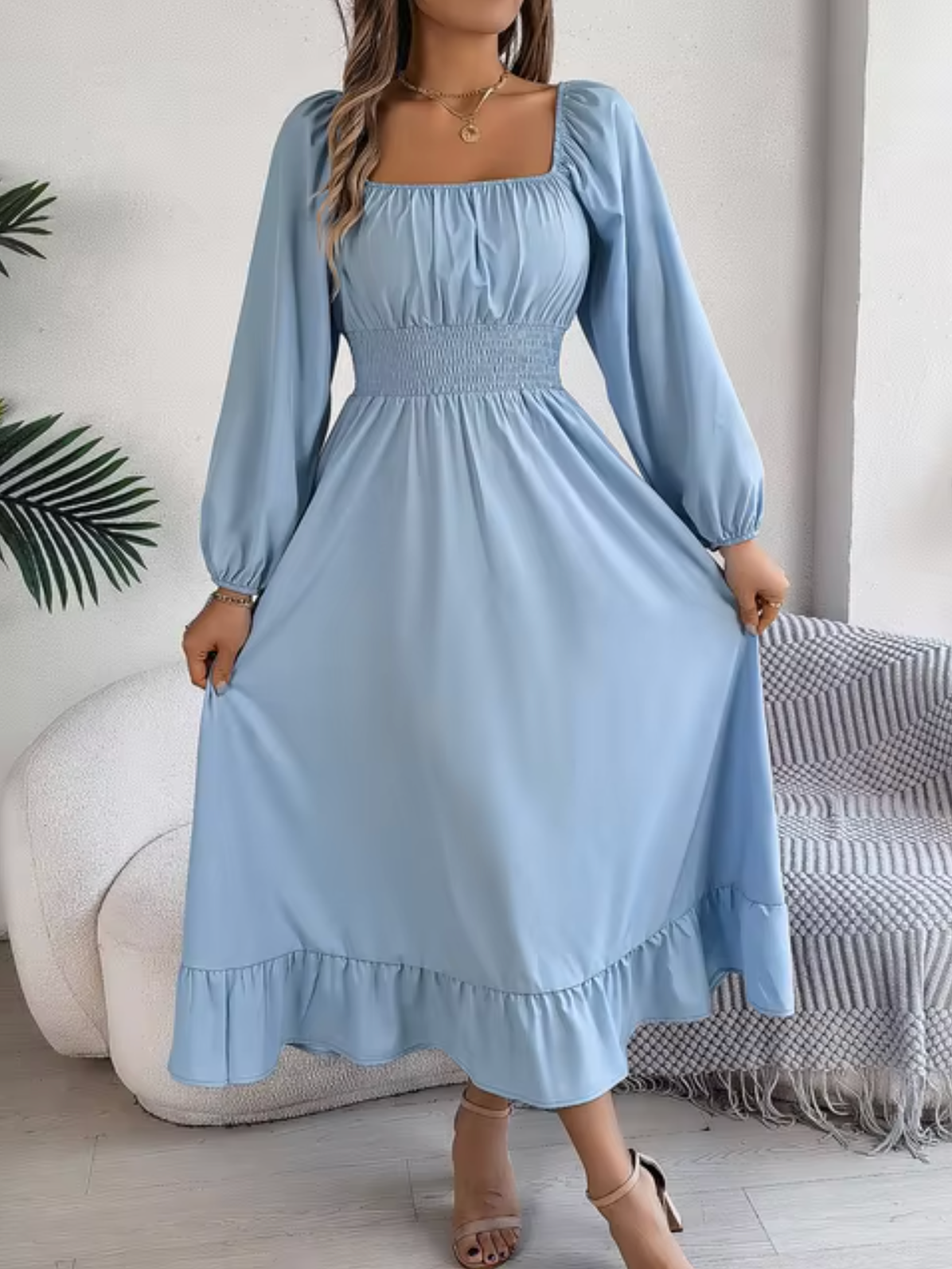 AD | Klänning med hög midja och puffärmar