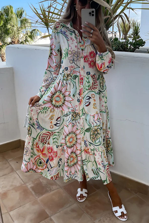 AD | Midi skjortklänning med blommigt tryck.