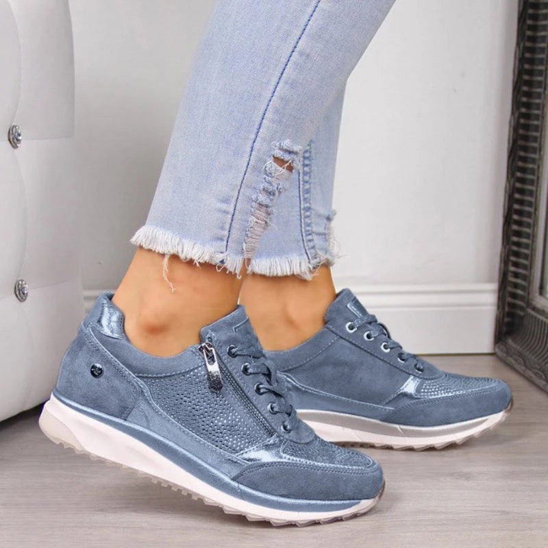 AD | Sneakers i metall med dragkedja