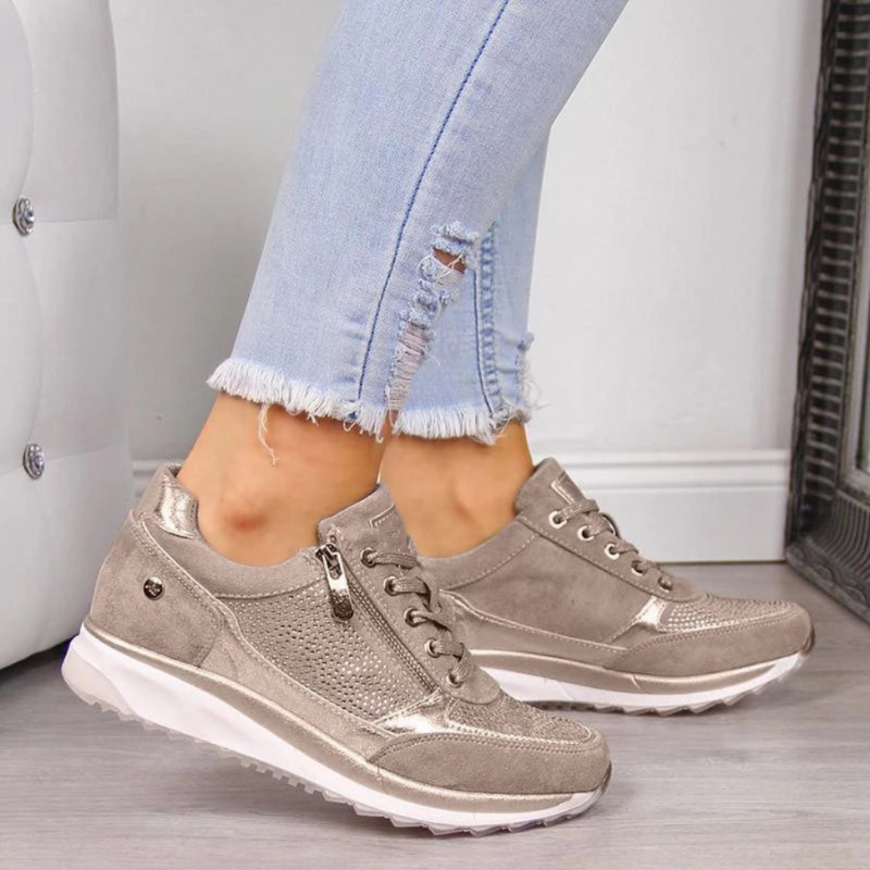AD | Sneakers i metall med dragkedja