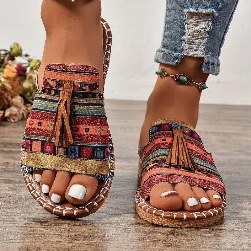 AD | | Platta sandaler i etnisk stil med pompom