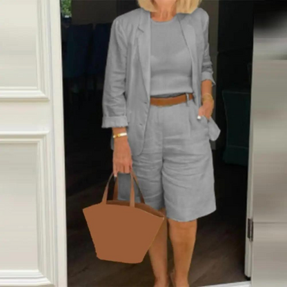 AD | Lyxig ensemble med blazer och shorts för kvinnor