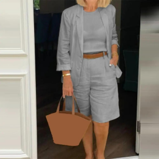 AD | Lyxig ensemble med blazer och shorts för kvinnor