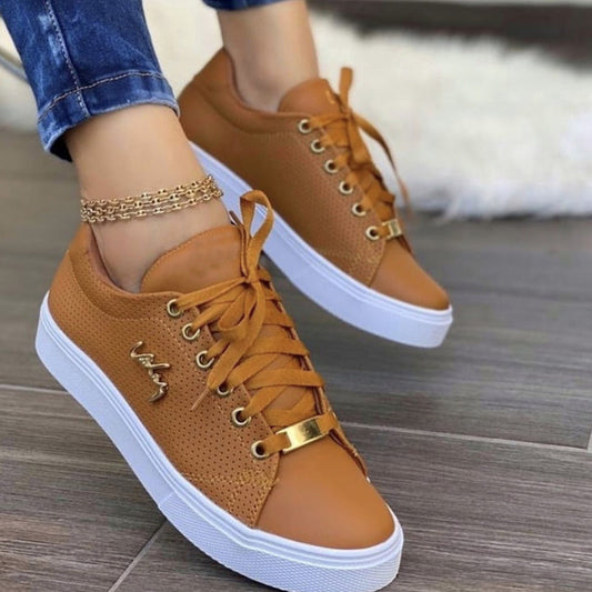 AD | Avslappnade och snygga allmänna sneakers
