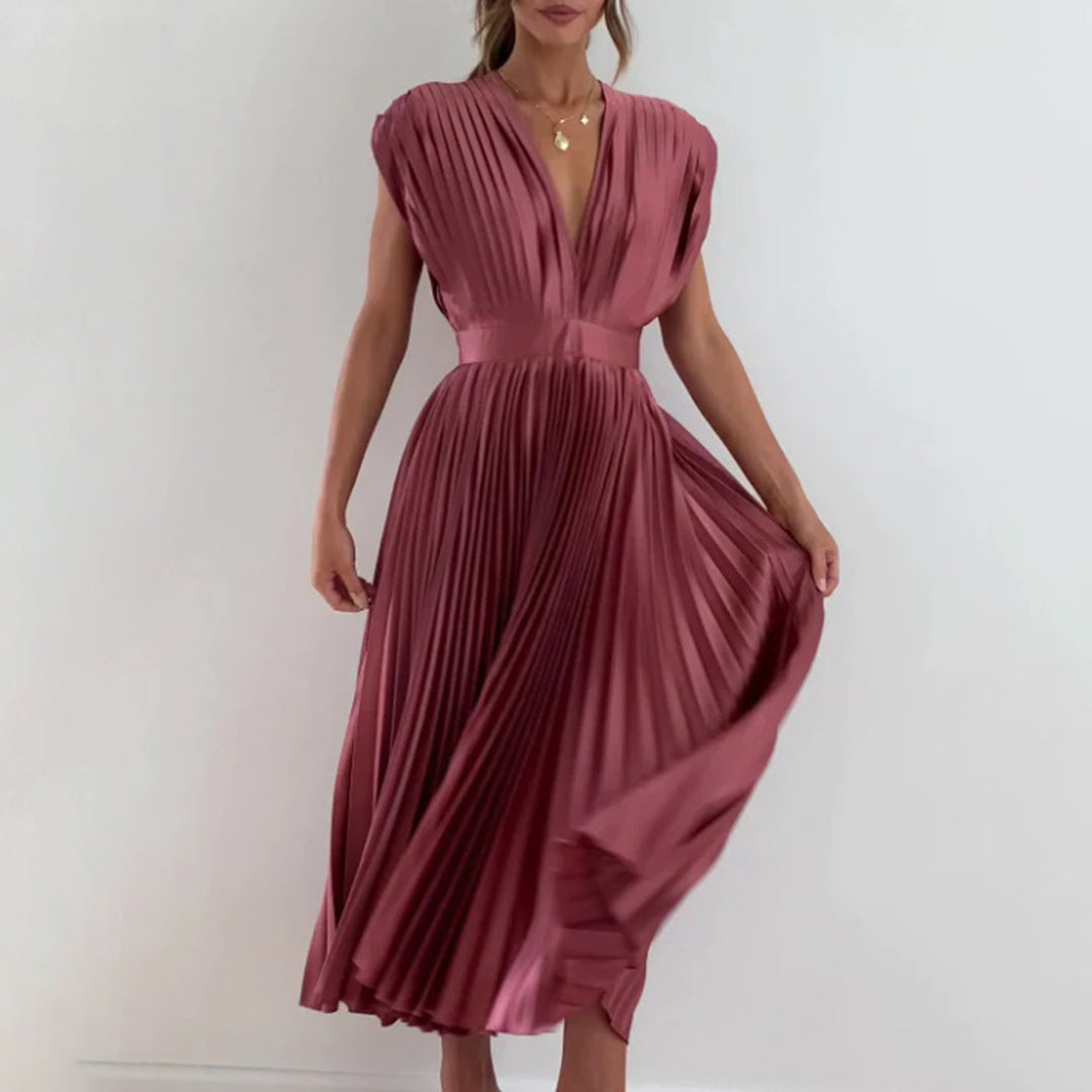 AD | Marilla Moderiktig och minimalistisk sommarklänning