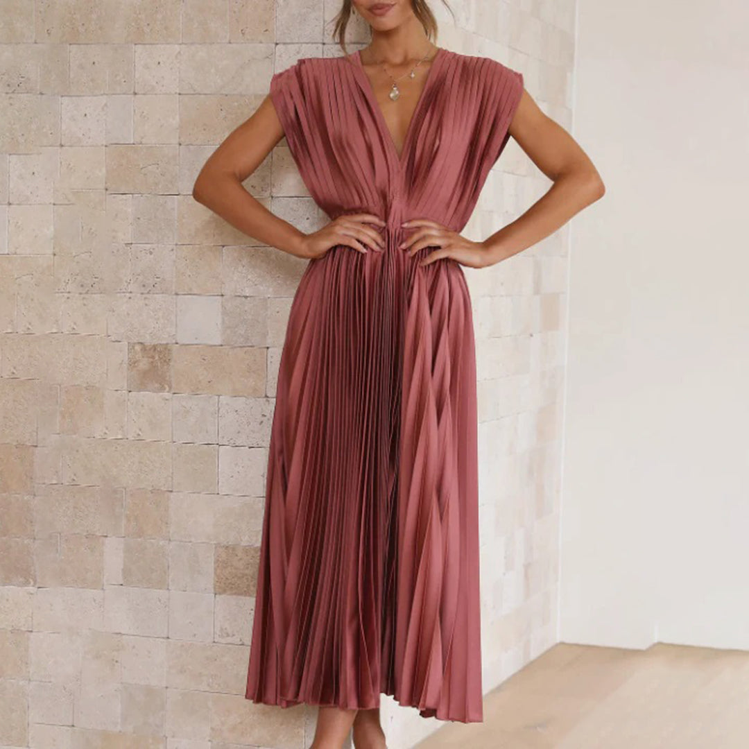 AD | Marilla Moderiktig och minimalistisk sommarklänning