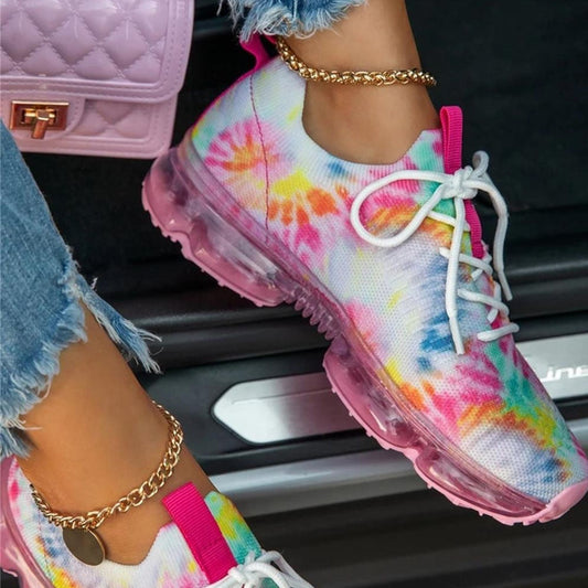 AD | Casual sneakers med transparent sula och snörning
