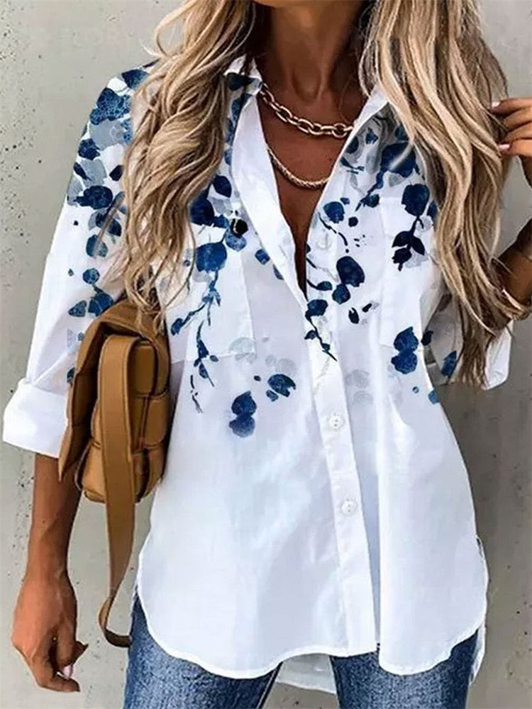 AD | Snygg blus med fjärilsmönster