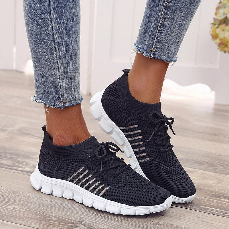 AD | CHIC SNEAKERS I MESH