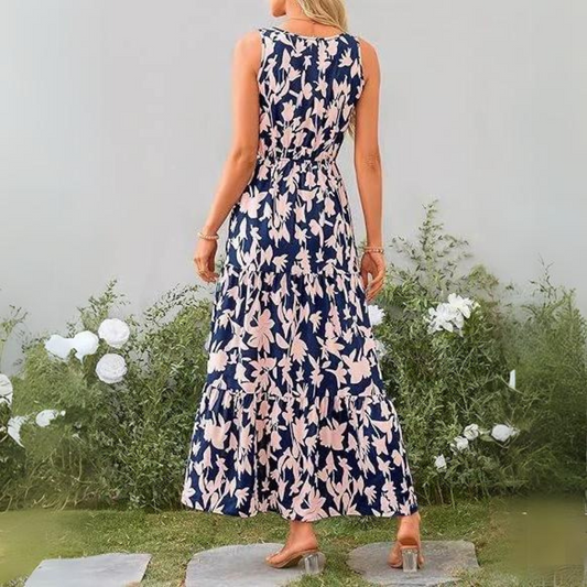 AD | Elegant klänning med blommigt tryck
