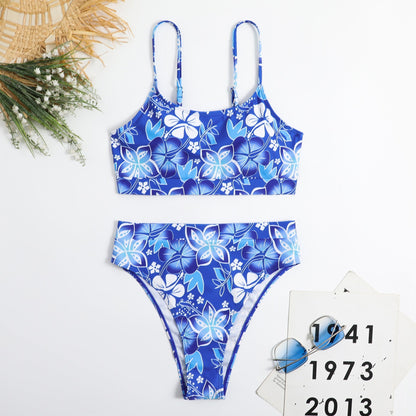 AD | Bikini med tropiska blommor
