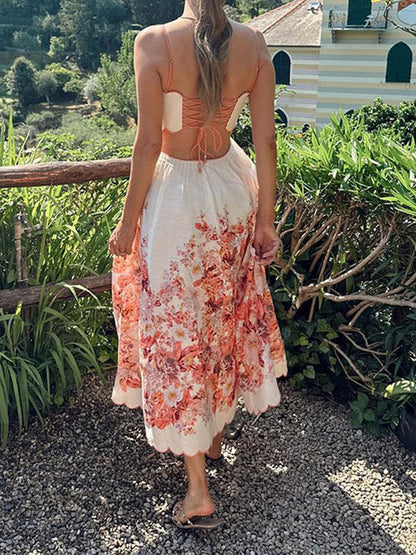 AD | Blommig, elegant Isabella-klänning med halterneck-ringning