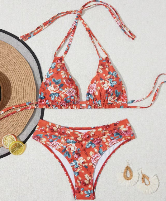 Flödande och fantastisk Bikini